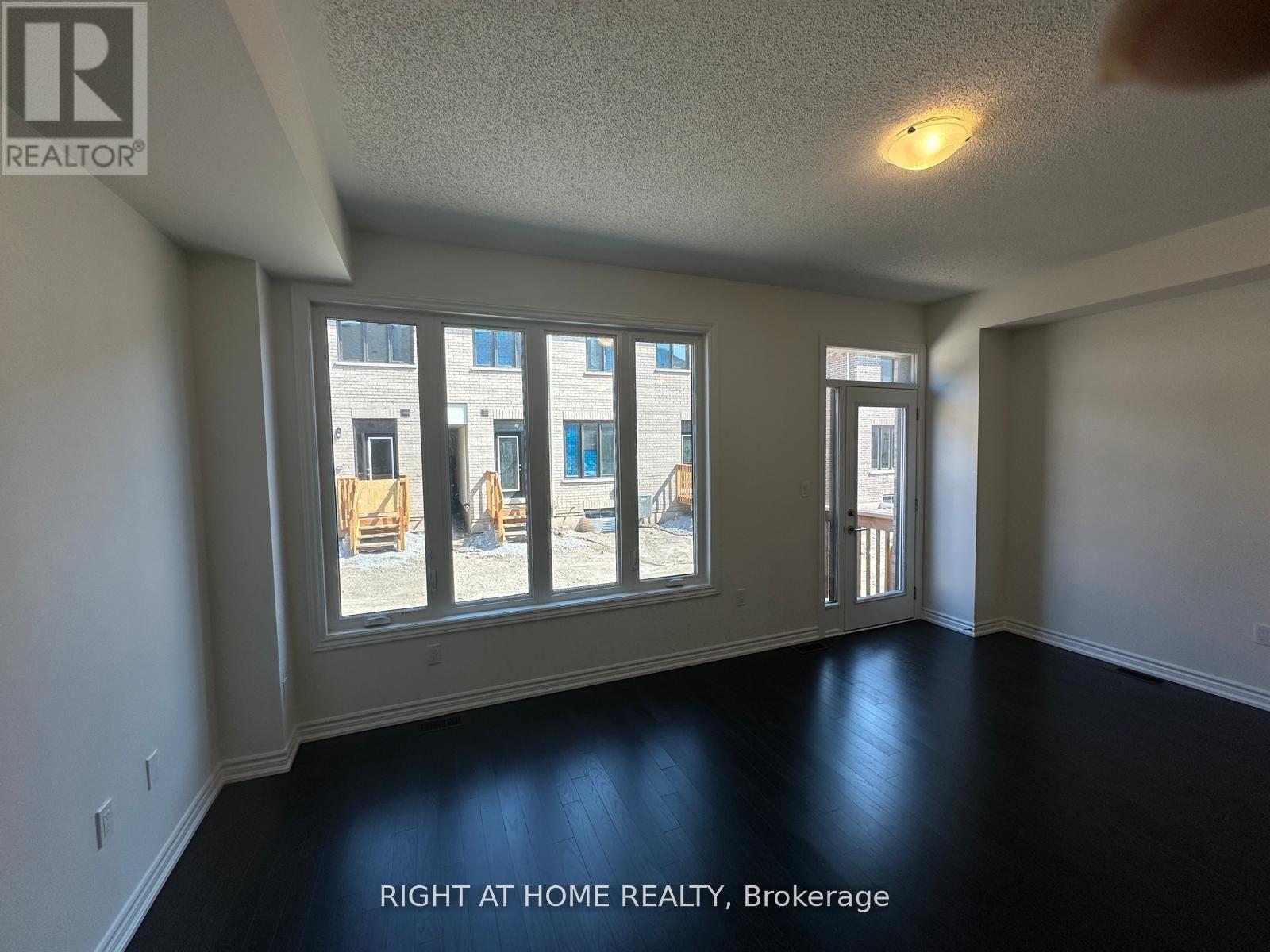 516 Celandine Terrace, Milton, Ontario  L9E 1Z8 - Photo 13 - W12399131
