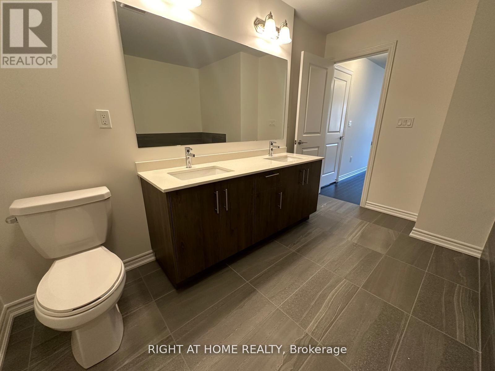 516 Celandine Terrace, Milton, Ontario  L9E 1Z8 - Photo 18 - W12399131