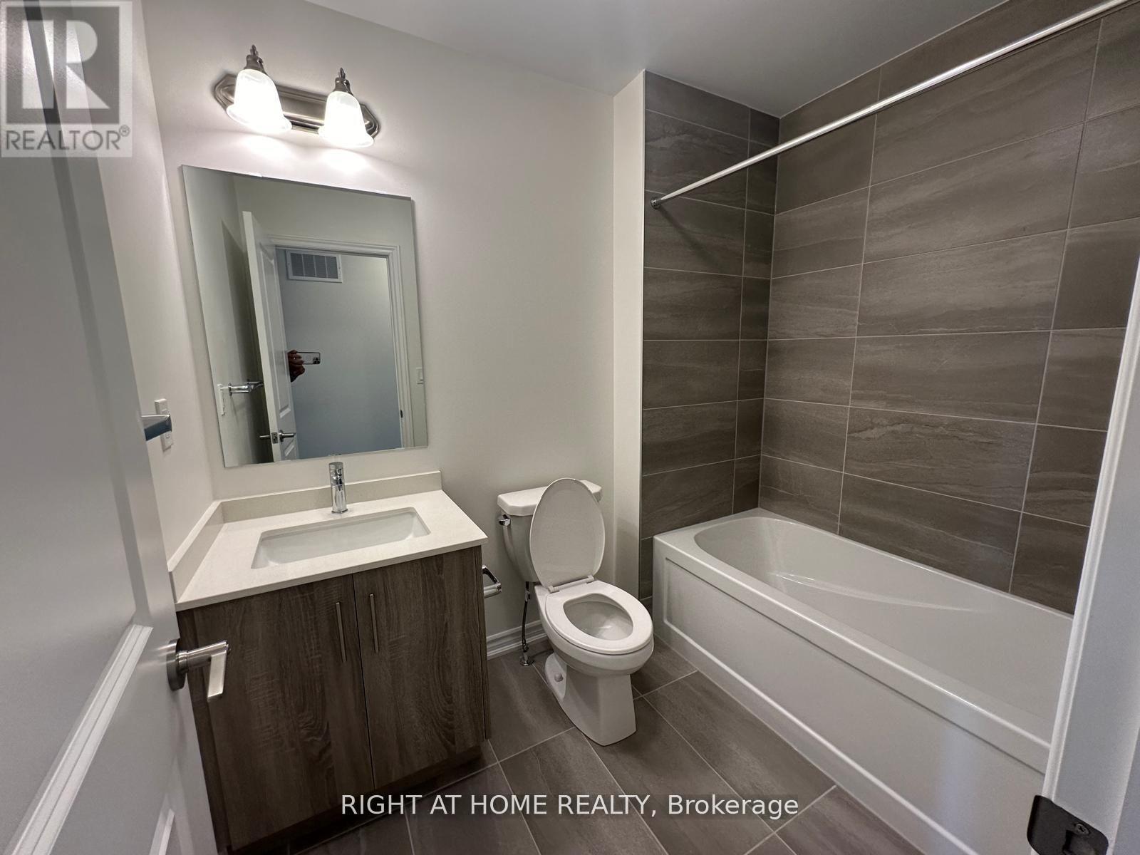 516 Celandine Terrace, Milton, Ontario  L9E 1Z8 - Photo 22 - W12399131