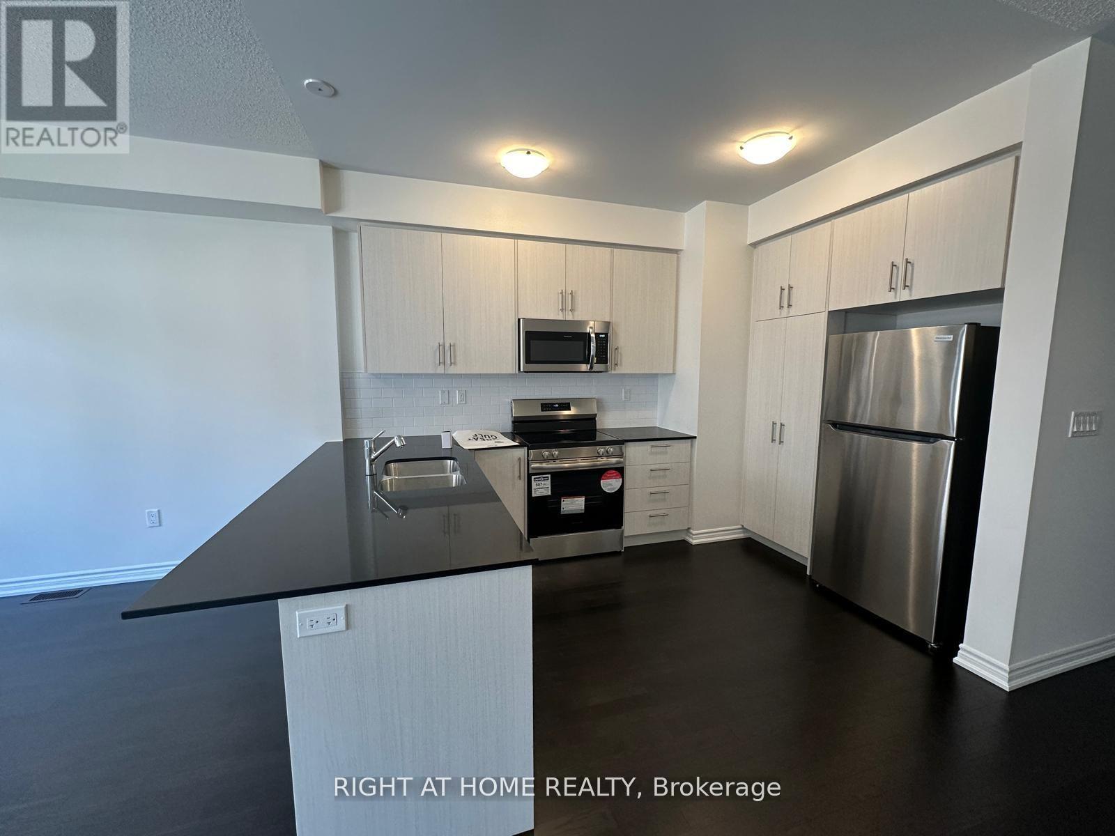 516 Celandine Terrace, Milton, Ontario  L9E 1Z8 - Photo 6 - W12399131