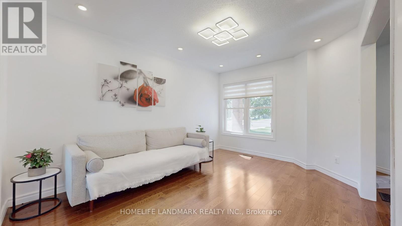 Property at 373 KINGSBRIDGE GARDEN CIRCLE image 3