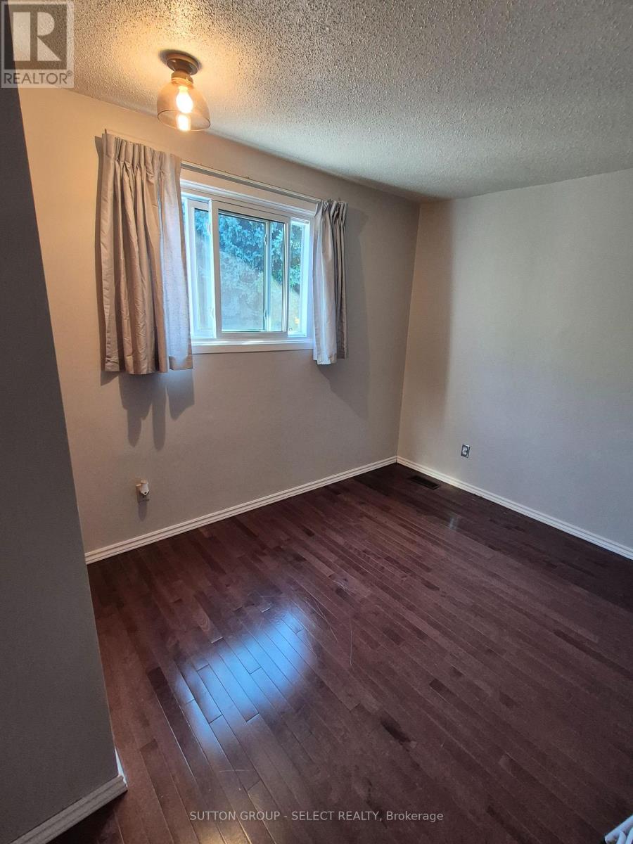 74 Bloomsbury Court, London East, Ontario  N5V 3N8 - Photo 7 - X12373813