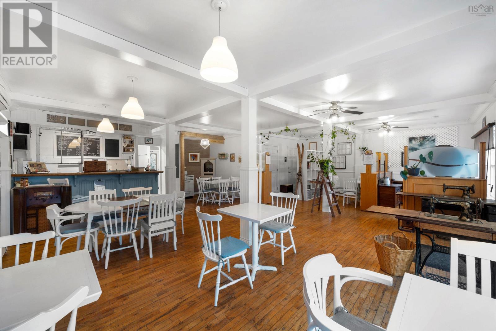 11377 Peggys Cove Road, Seabright, Nova Scotia  B3Z 2Z3 - Photo 6 - 202501027