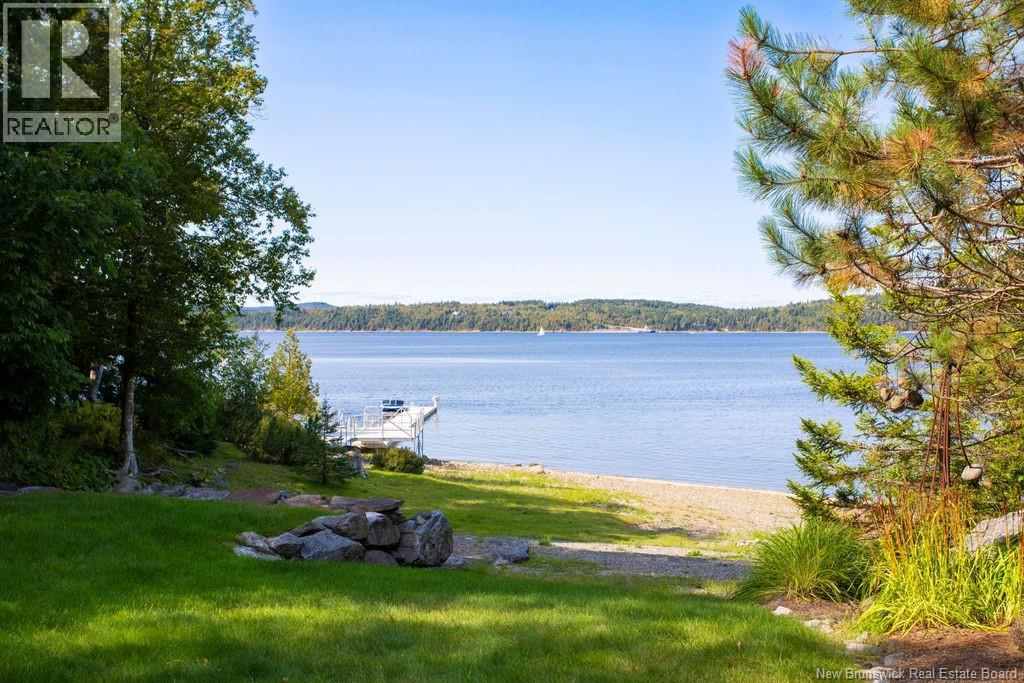 1005 Kennebecasis Drive, Saint John, New Brunswick  E2K 5A6 - Photo 2 - NB126533