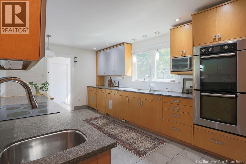 1005 Kennebecasis Drive, Saint John, New Brunswick  E2K 5A6 - Photo 4 - NB126533