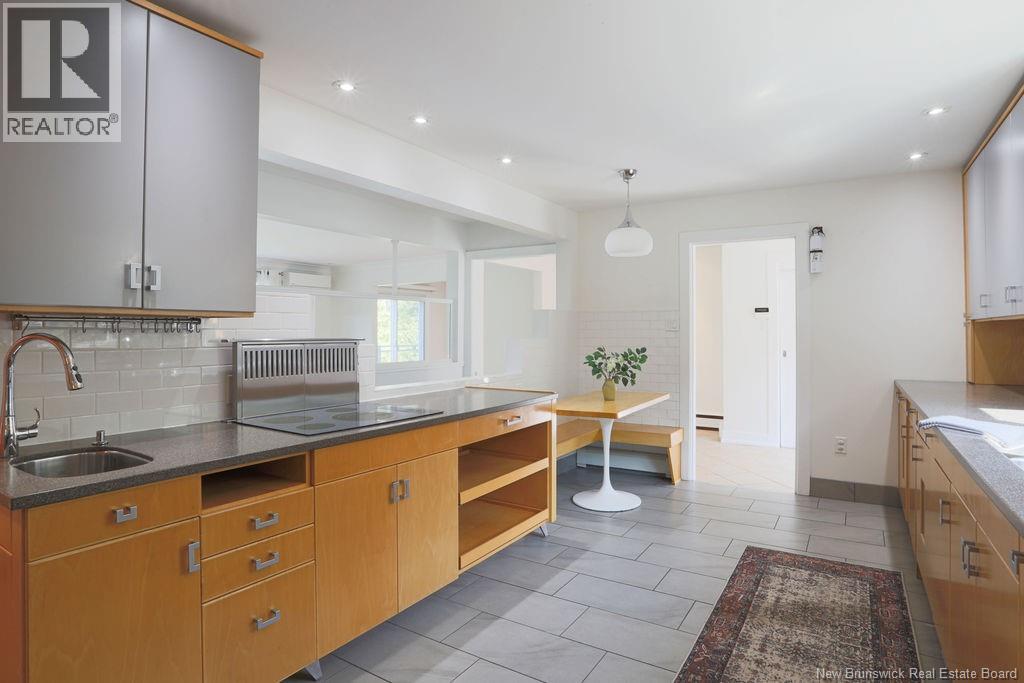 1005 Kennebecasis Drive, Saint John, New Brunswick  E2K 5A6 - Photo 6 - NB126533