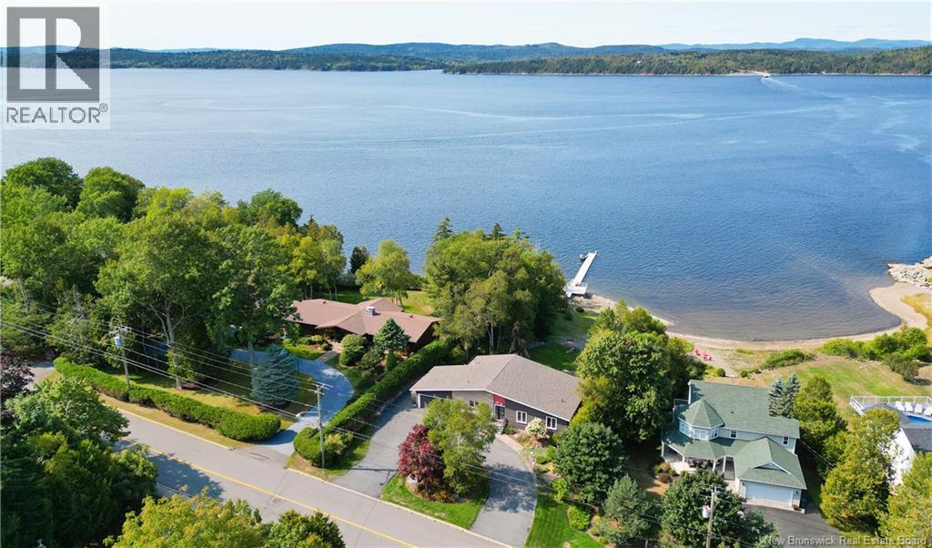 1005 Kennebecasis Drive, Saint John, New Brunswick  E2K 5A6 - Photo 1 - NB126533