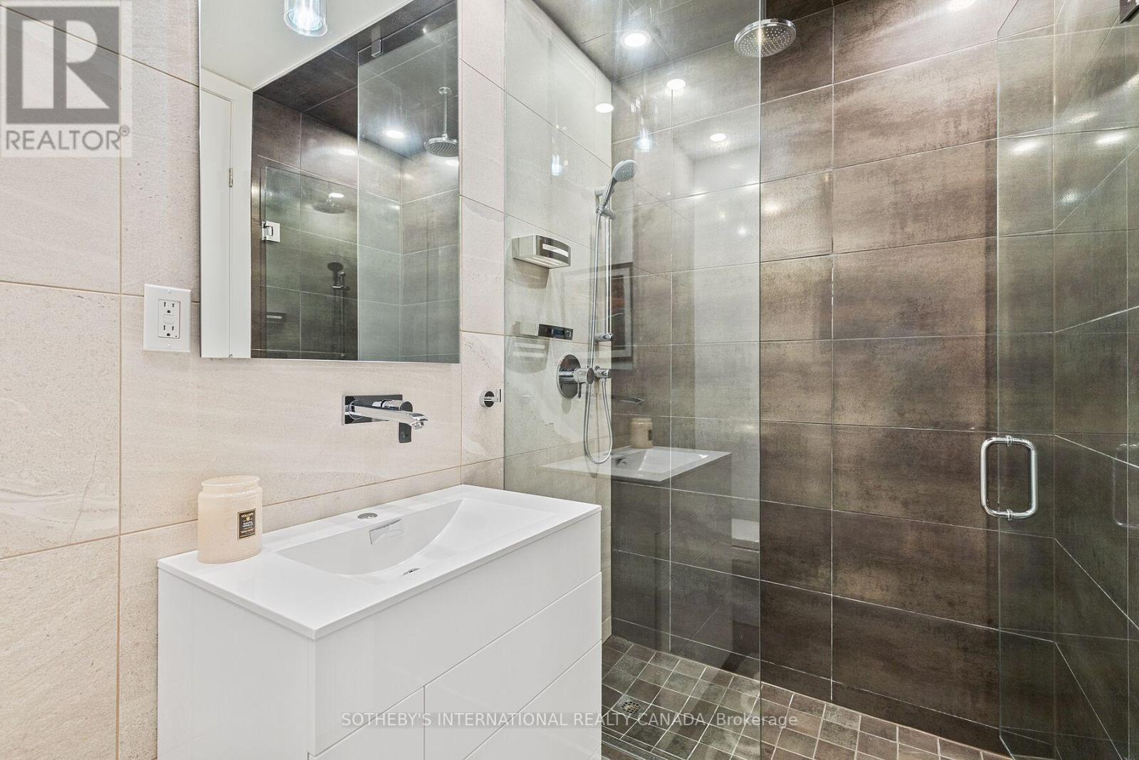 706 - 20 Stewart Street, Toronto, Ontario  M5V 1H6 - Photo 5 - C12303152