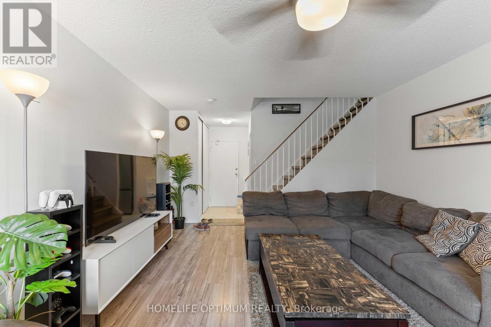 Property at 1076 - 100 MORNELLE COURT image 3