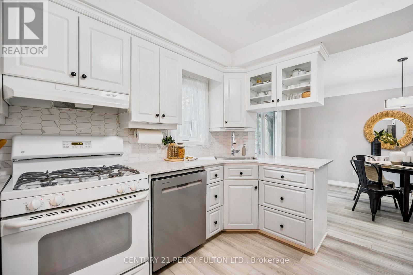 232 Grandview Street S, Oshawa, Ontario  L1H 7C7 - Photo 11 - E12399220