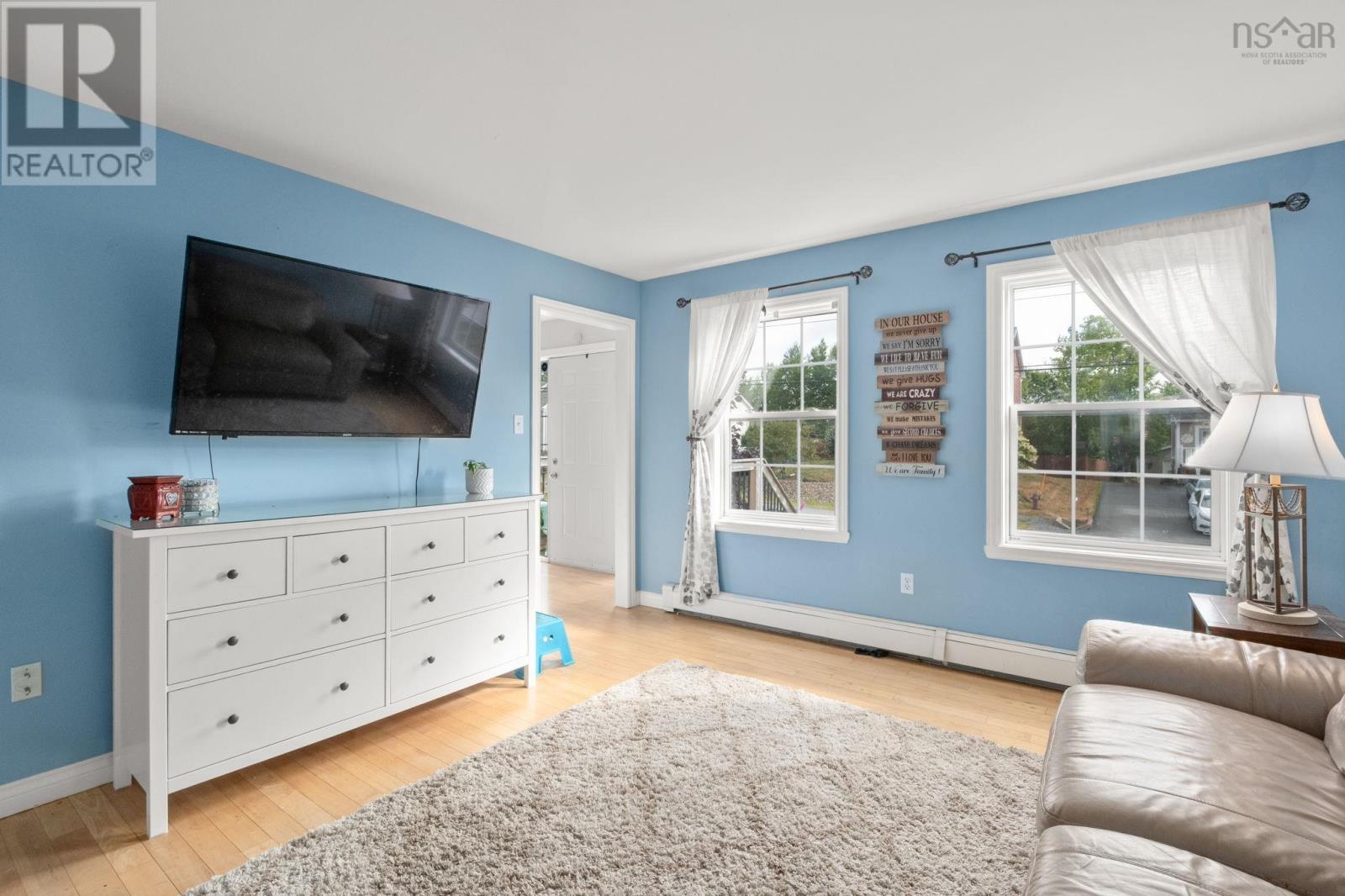 Property at 16 Lacy Anne Ave image 5