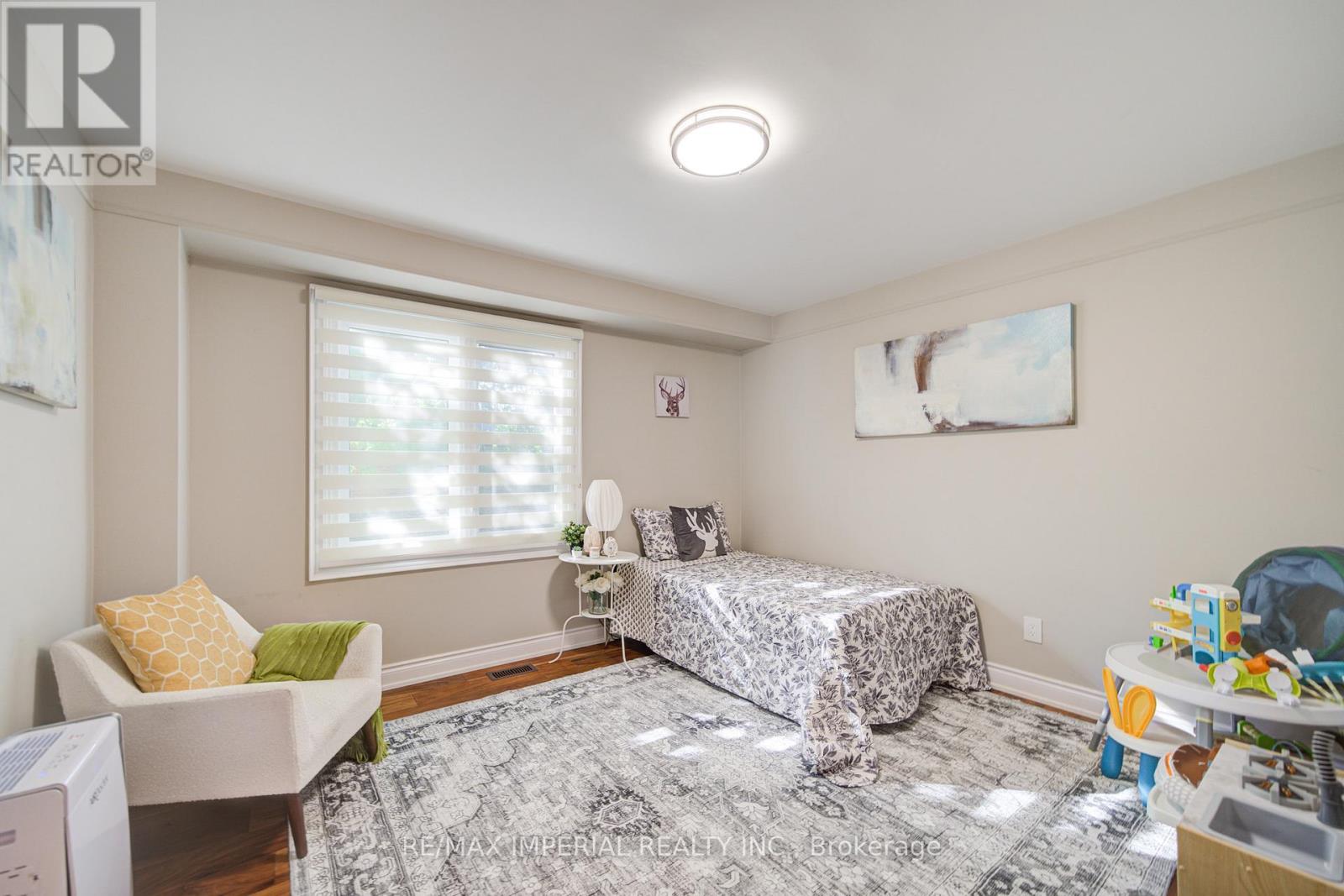 147 Millard Street, Whitchurch-Stouffville, Ontario  L4A 5A1 - Photo 9 - N12399178
