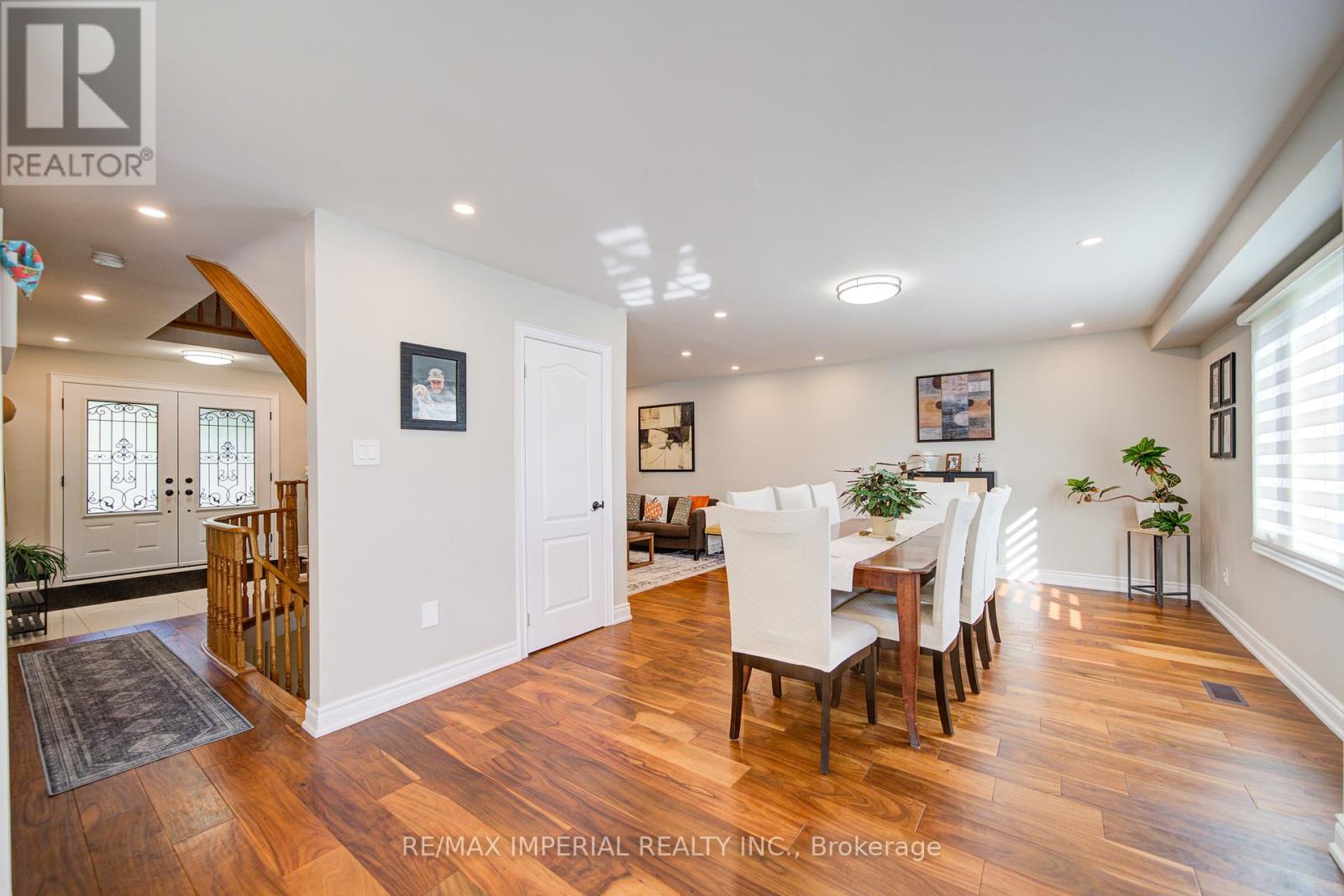 147 Millard Street, Whitchurch-Stouffville, Ontario  L4A 5A1 - Photo 7 - N12399180