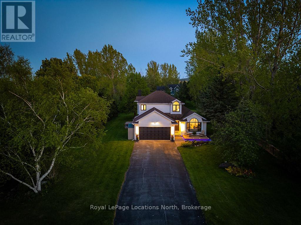 Property at 16 TRAILS END image 1