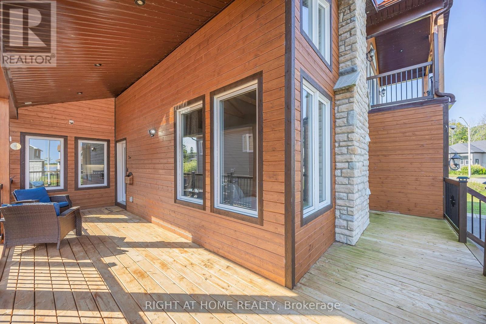 575 Oleary Lane, Tay, Ontario  L0K 2A0 - Photo 3 - S12399166