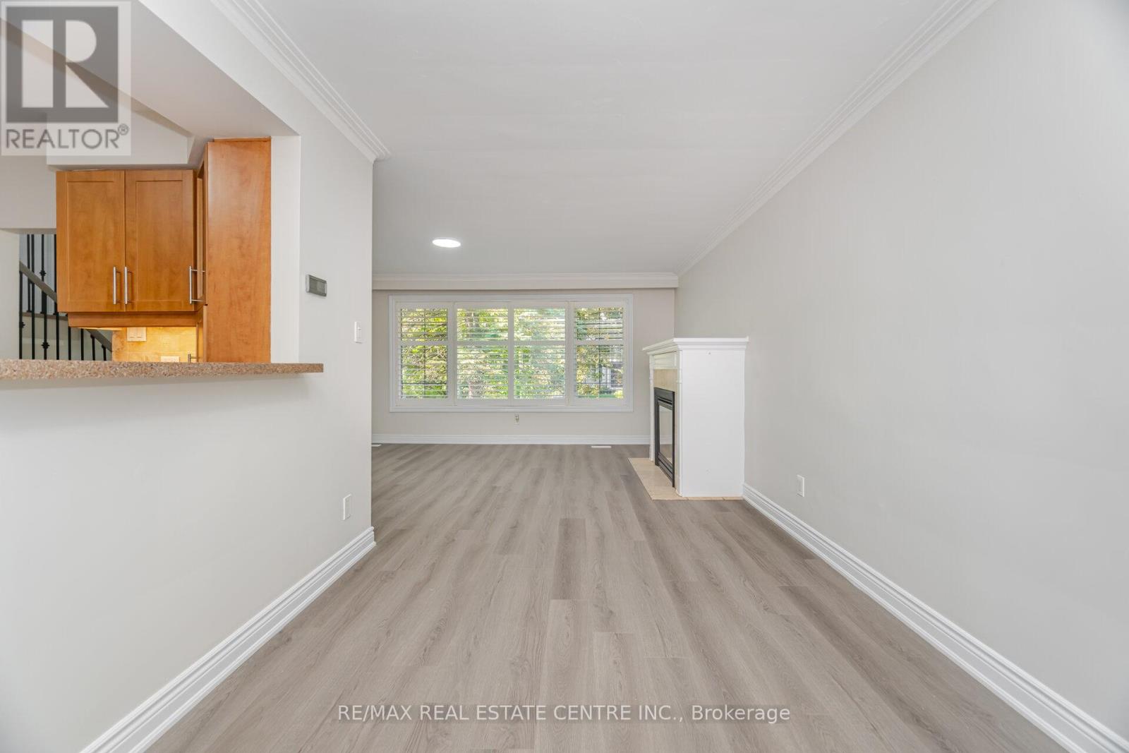 525 Swann Drive, Oakville, Ontario  L6L 3W9 - Photo 15 - W12399173