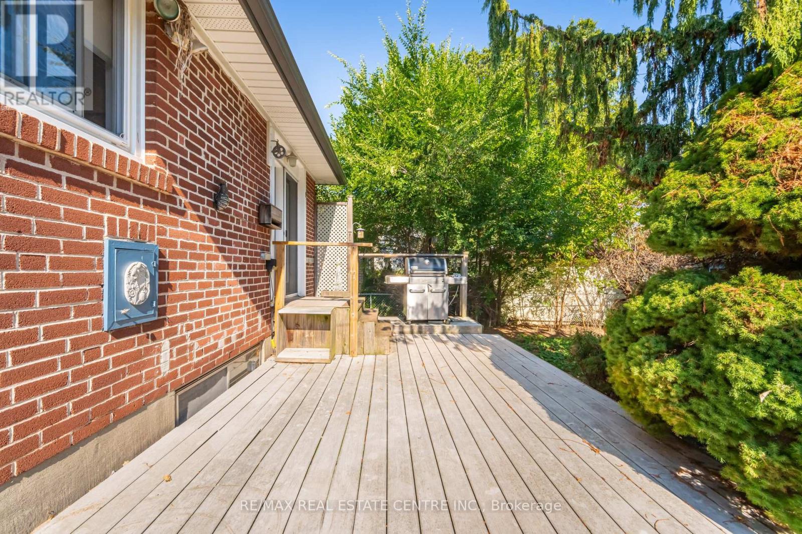 525 Swann Drive, Oakville, Ontario  L6L 3W9 - Photo 42 - W12399173