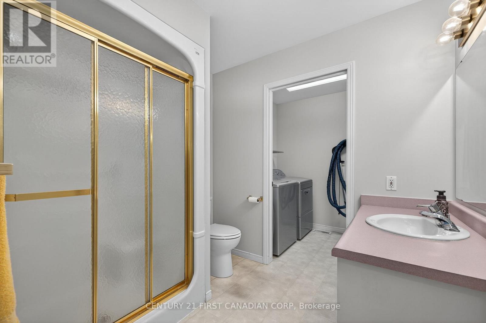 22 Ilderbrook Circle, Middlesex Centre, Ontario  N0M 2A0 - Photo 20 - X12399285