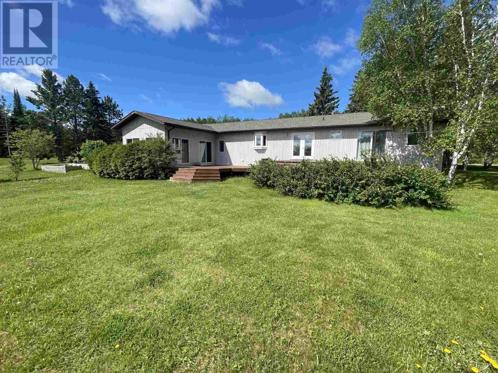 2 Lakeview Rd, Dryden, Ontario  P8N 2Y4 - Photo 1 - TB251693