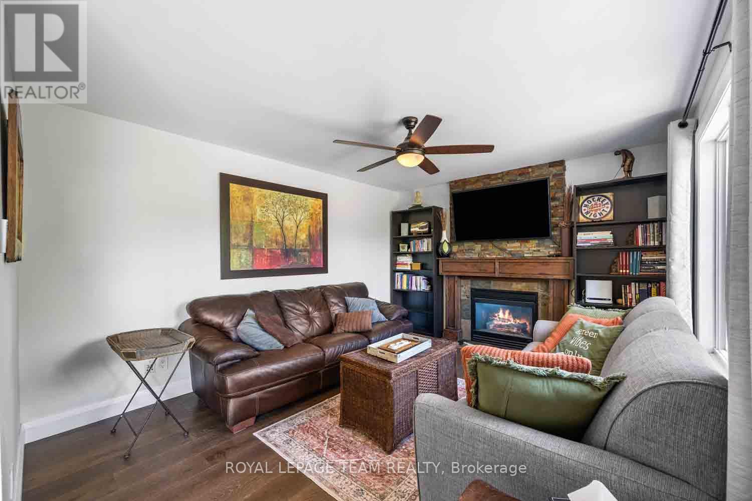 1271 Collier Crescent, Ottawa, Ontario  K4P 1C1 - Photo 18 - X12399241