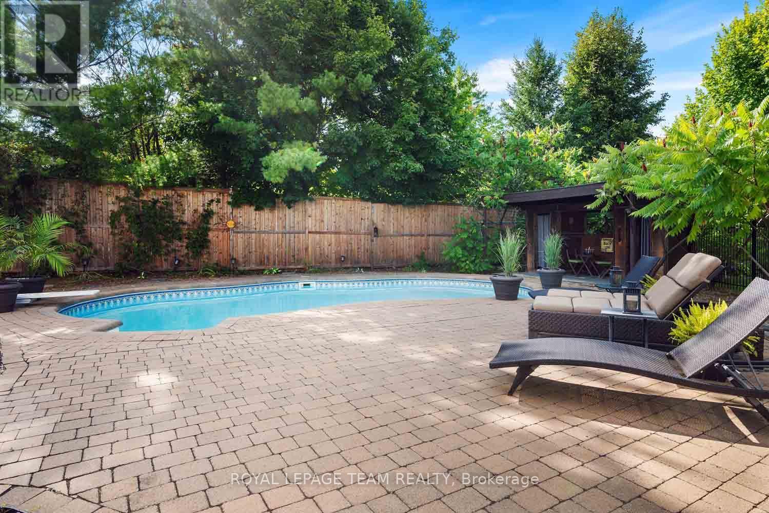 1271 Collier Crescent, Ottawa, Ontario  K4P 1C1 - Photo 41 - X12399241
