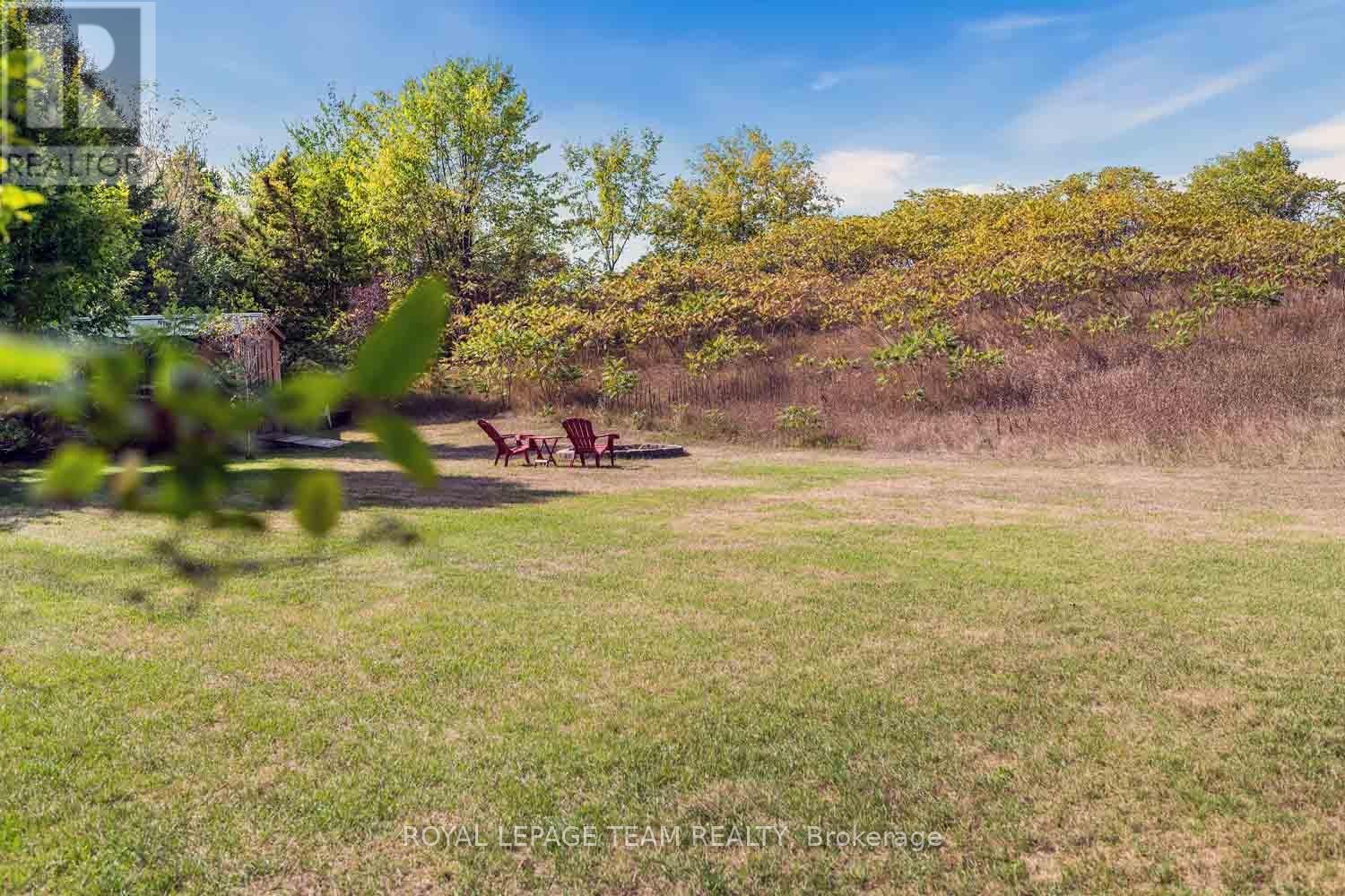 1271 Collier Crescent, Ottawa, Ontario  K4P 1C1 - Photo 45 - X12399241