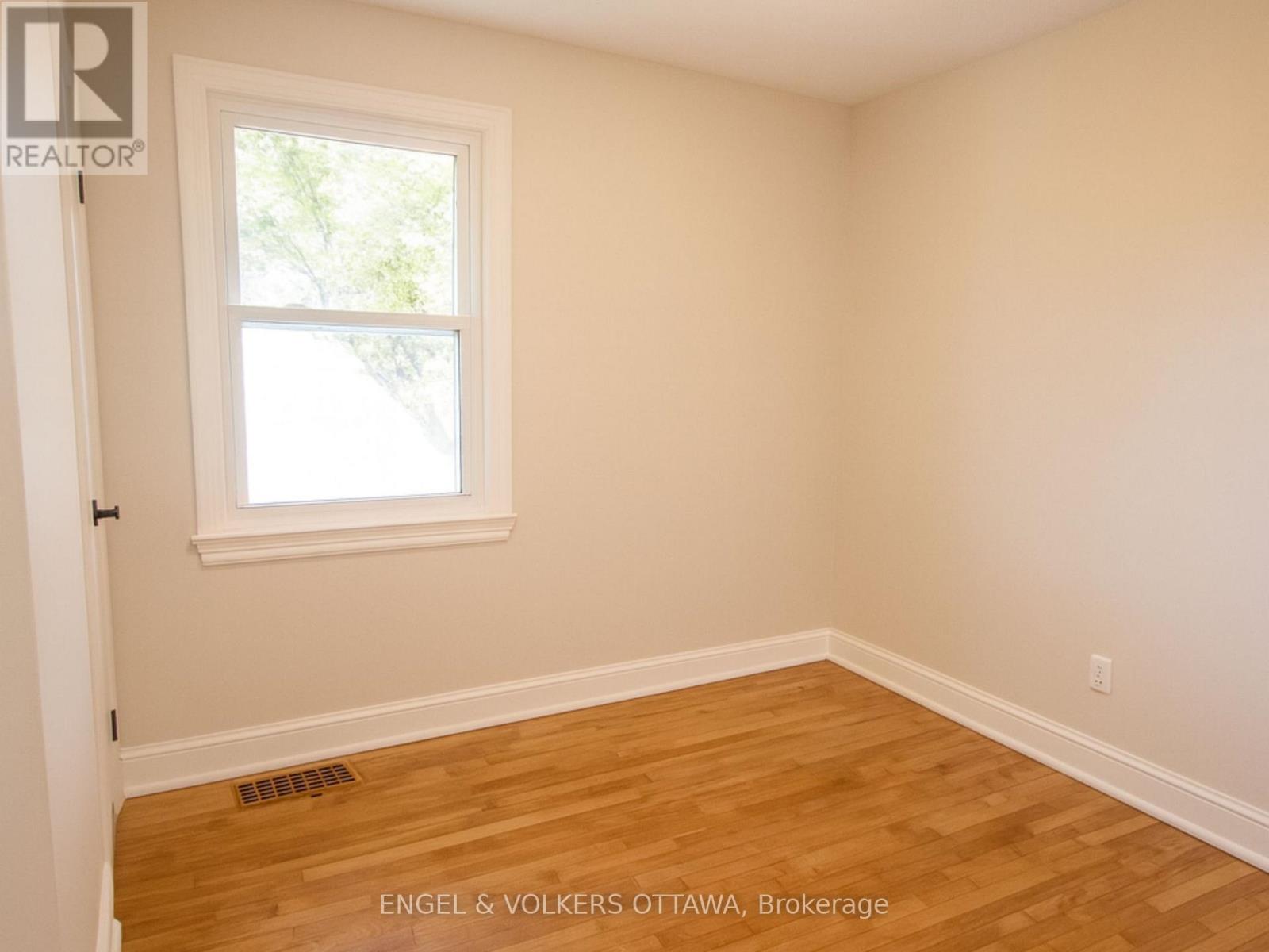 2114 Carling Avenue, Ottawa, Ontario  K2A 1G9 - Photo 18 - X12399247