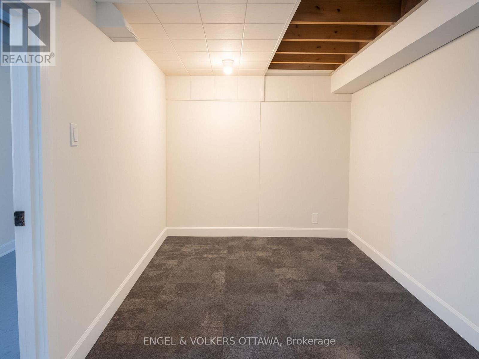 2114 Carling Avenue, Ottawa, Ontario  K2A 1G9 - Photo 24 - X12399247
