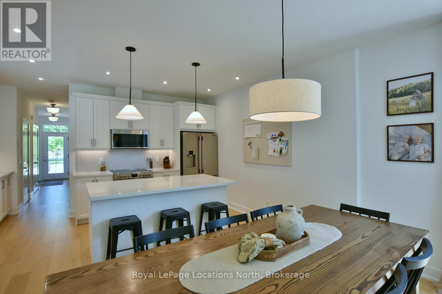 11 Locke Avenue, Clearview, Ontario  L0M 1S0 - Photo 22 - S12399273