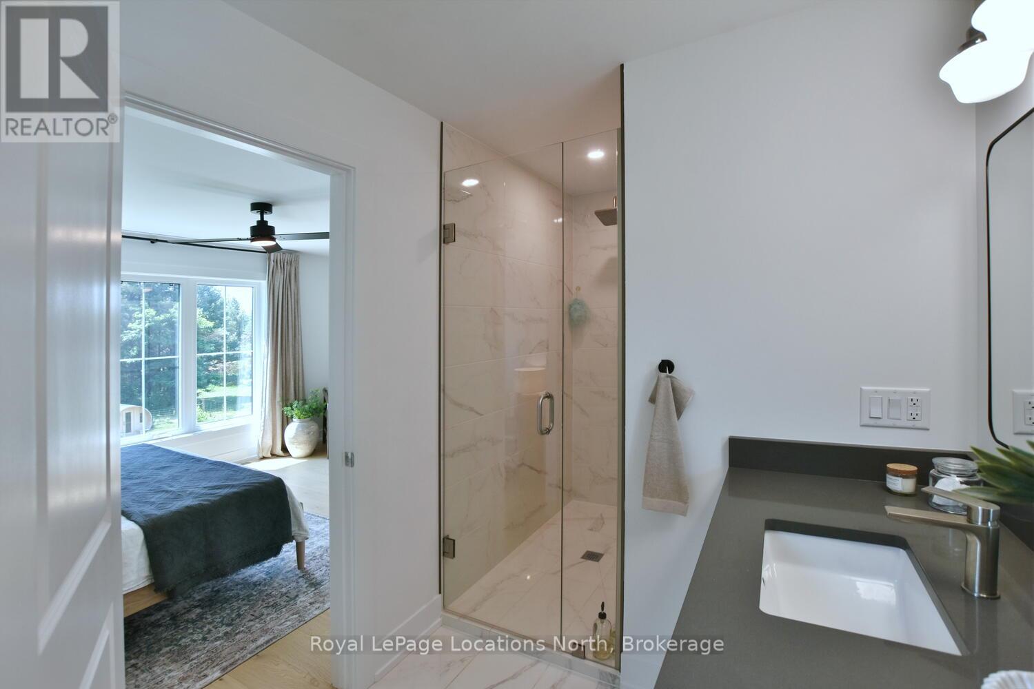 11 Locke Avenue, Clearview, Ontario  L0M 1S0 - Photo 36 - S12399273