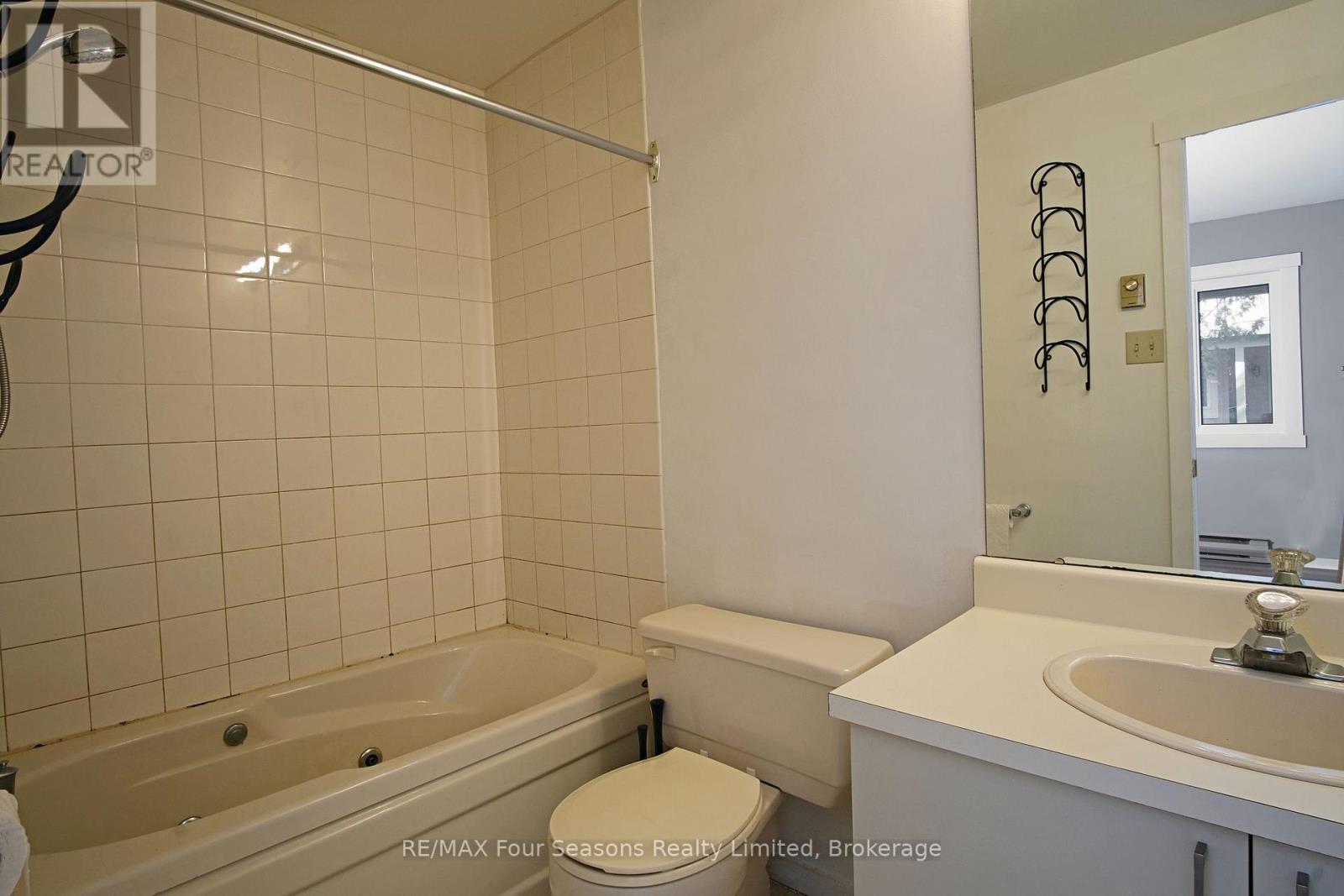 534 - 22 Dawson Drive, Collingwood, Ontario  L9Y 5B4 - Photo 16 - S12399284