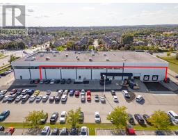 2 - 10 VIA RENZO DRIVE, Richmond Hill, Ontario