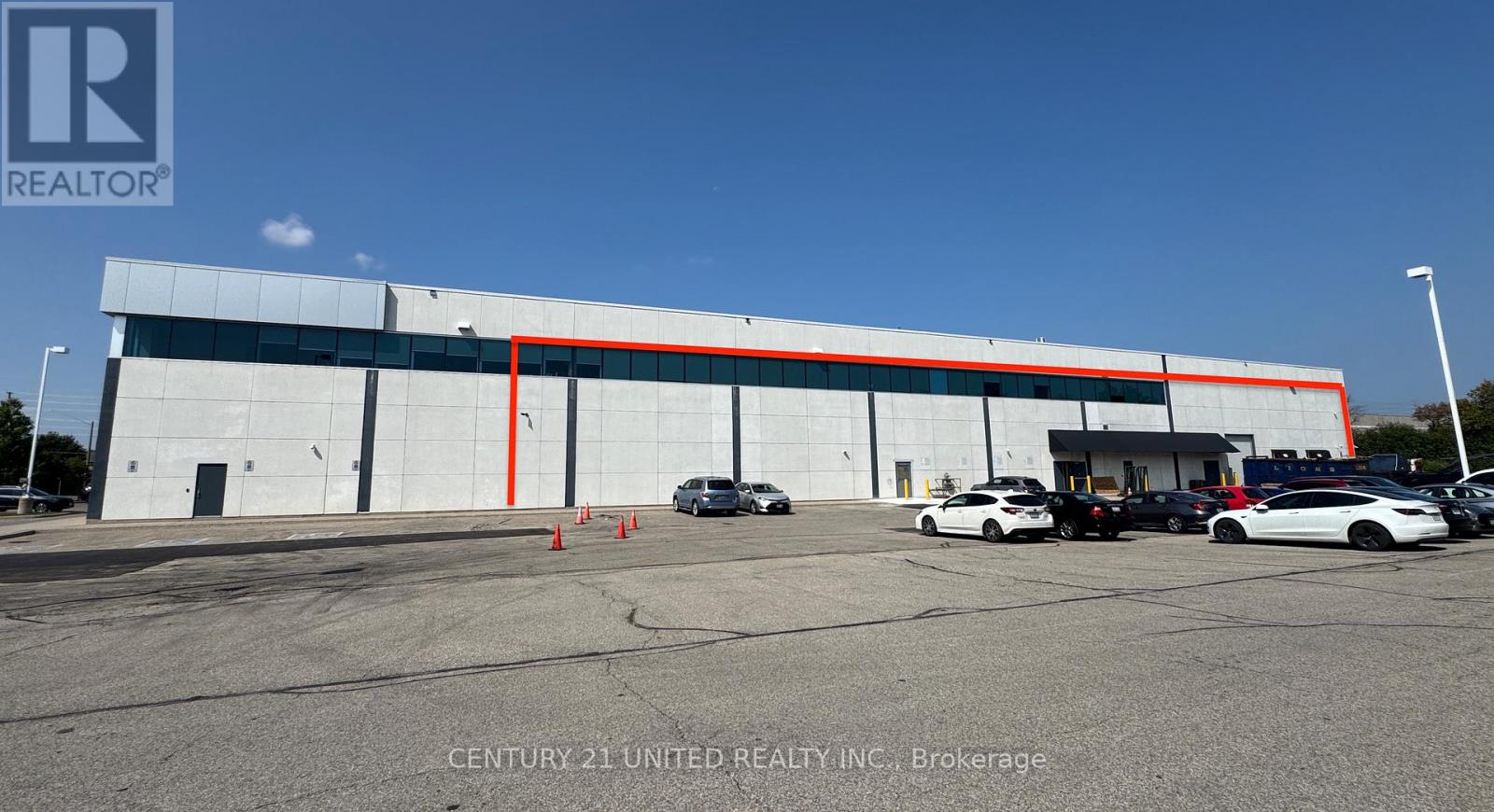 2 - 10 Via Renzo Drive, Richmond Hill, Ontario  L4S 0B6 - Photo 8 - N12358952