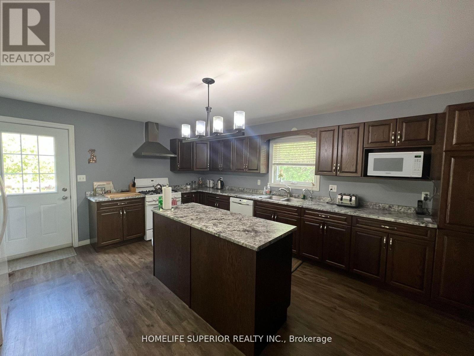 985 Twiddy Road, Centre Hastings, Ontario  K0K 2M0 - Photo 4 - X12399242