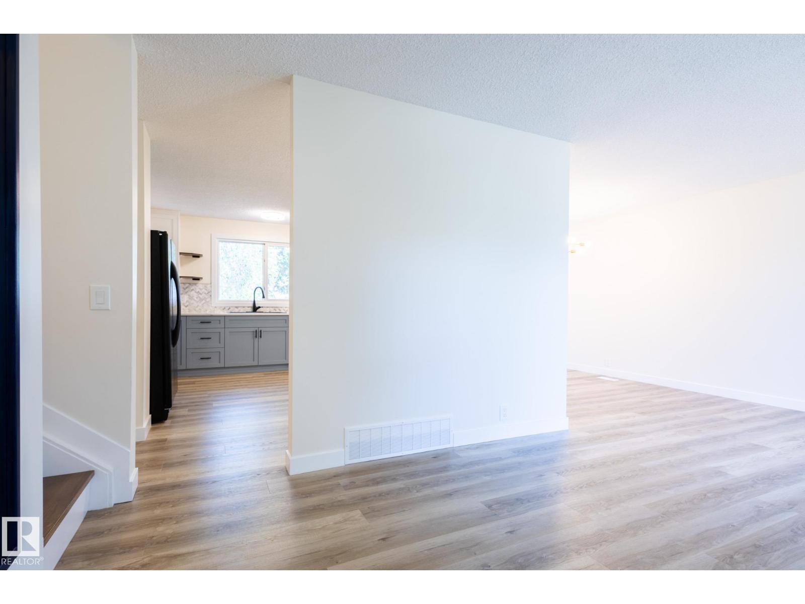 3109 110a St Nw, Edmonton, Alberta  T6J 3E9 - Photo 6 - E4457411