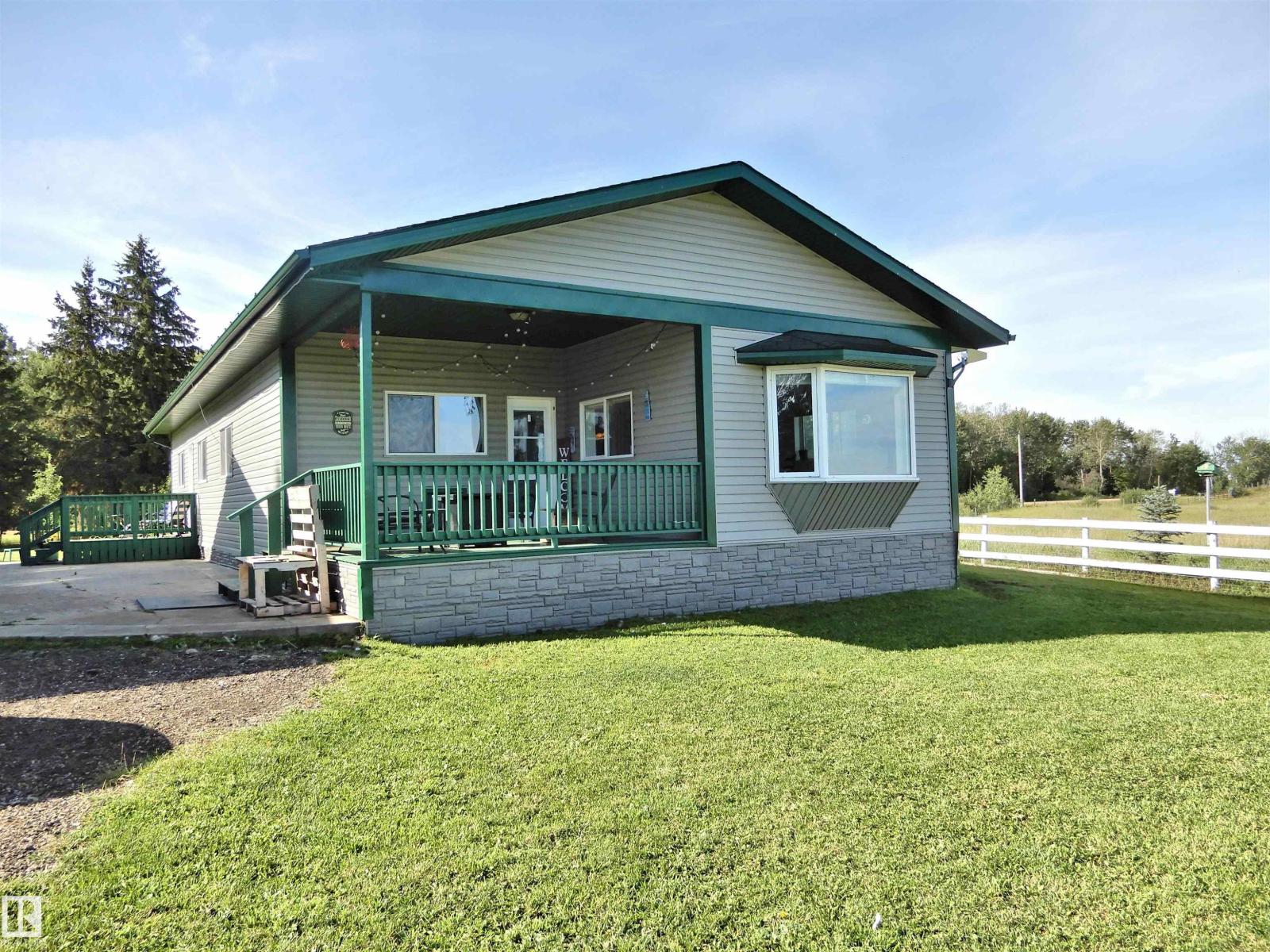 1320 Twsp 570, Rural Barrhead County, Alberta  T0E 1V0 - Photo 2 - E4457410