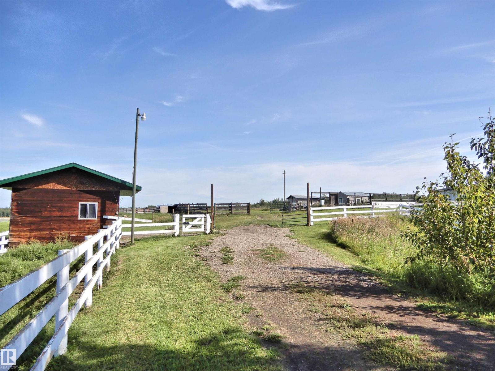 1320 Twsp 570, Rural Barrhead County, Alberta  T0E 1V0 - Photo 26 - E4457410