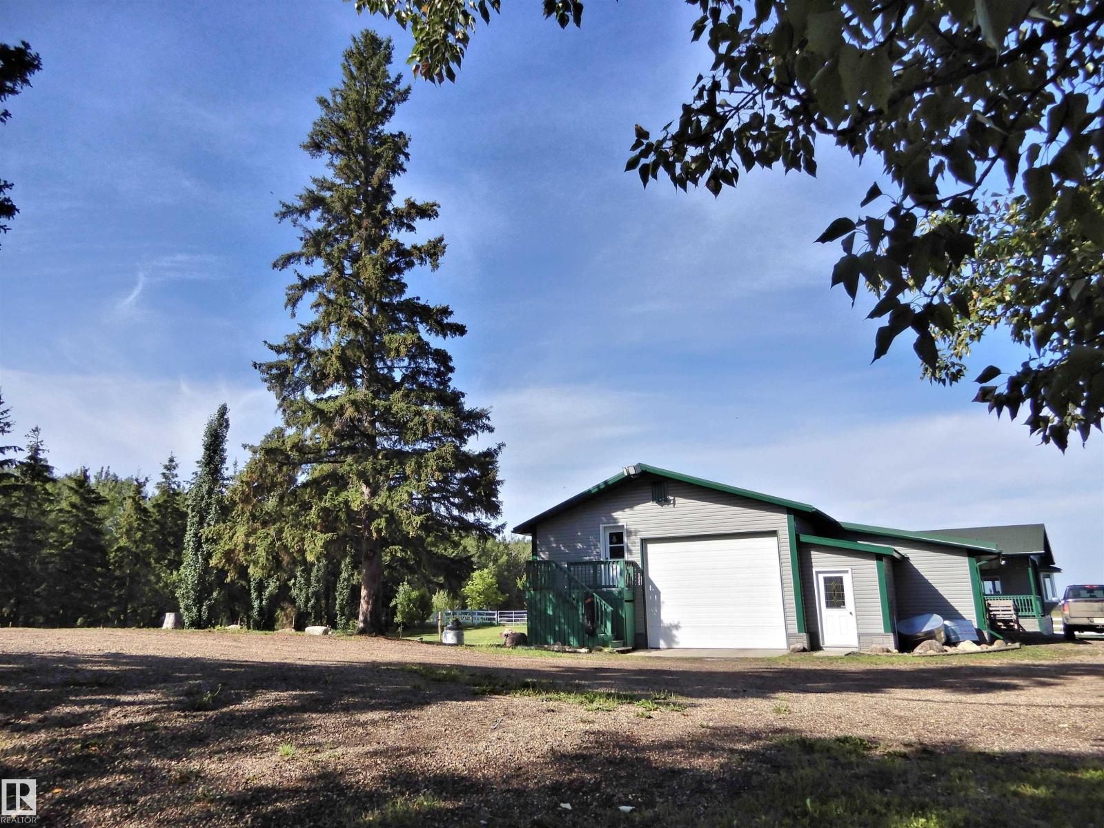 1320 Twsp 570, Rural Barrhead County, Alberta  T0E 1V0 - Photo 4 - E4457410