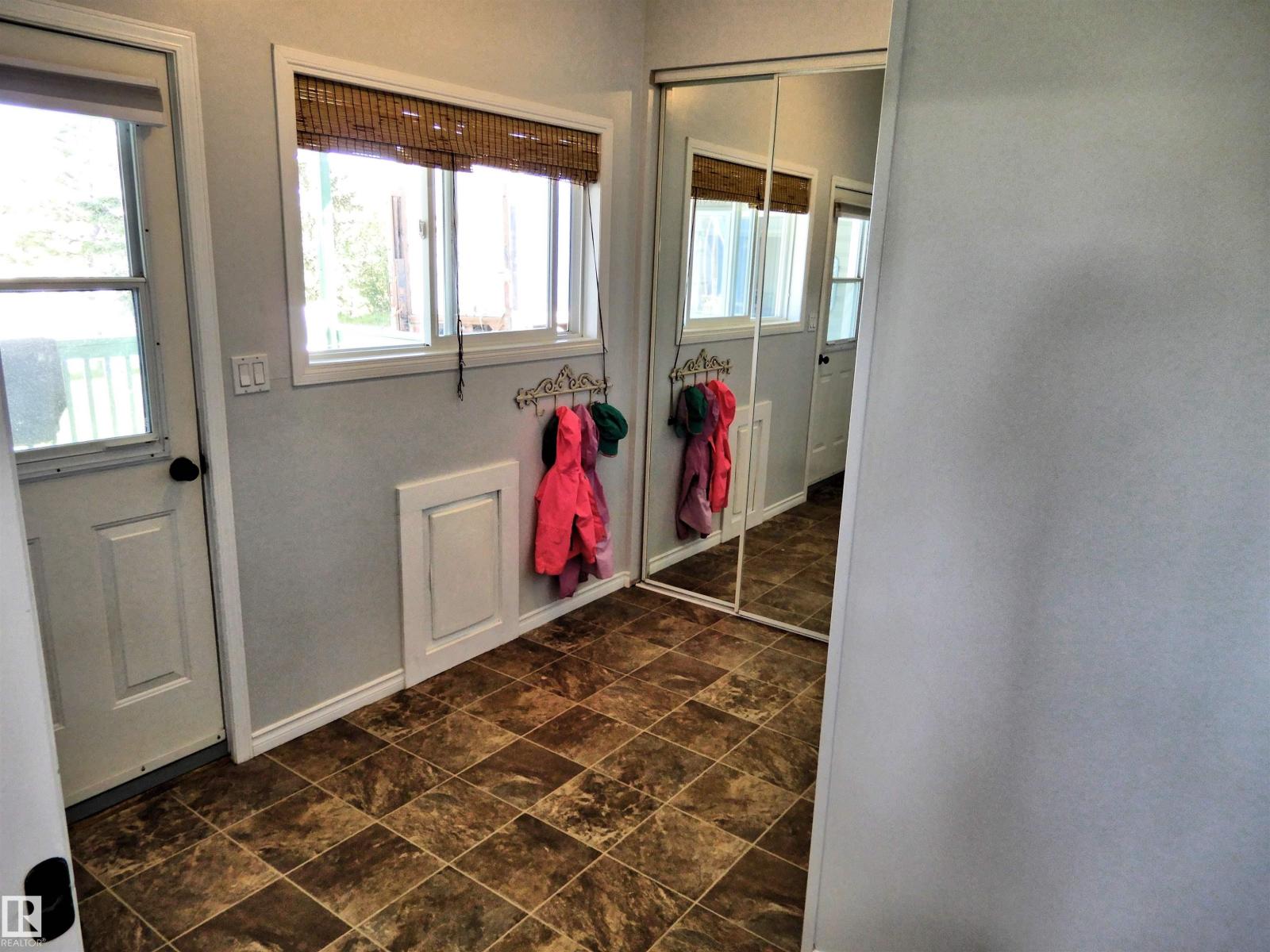 1320 Twsp 570, Rural Barrhead County, Alberta  T0E 1V0 - Photo 6 - E4457410