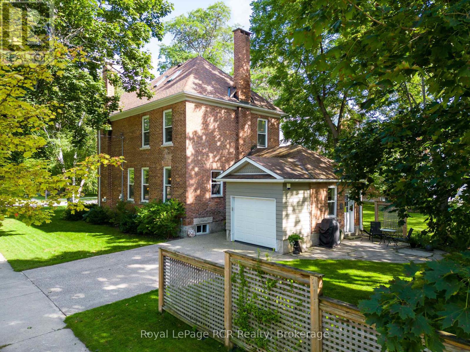 1198 4th Avenue W, Owen Sound, Ontario  N4K 4W5 - Photo 3 - X12393648