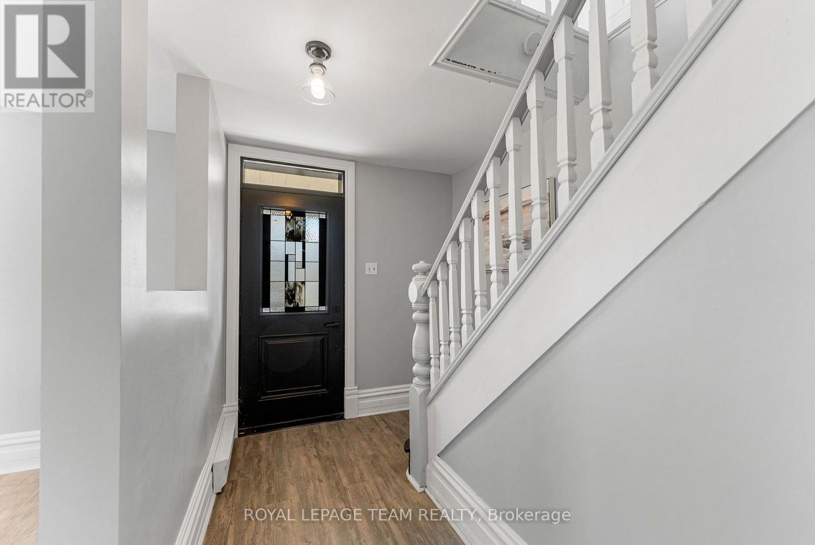 47 Bonnechere Street N, Renfrew, Ontario  K7V 1Y8 - Photo 5 - X12399235