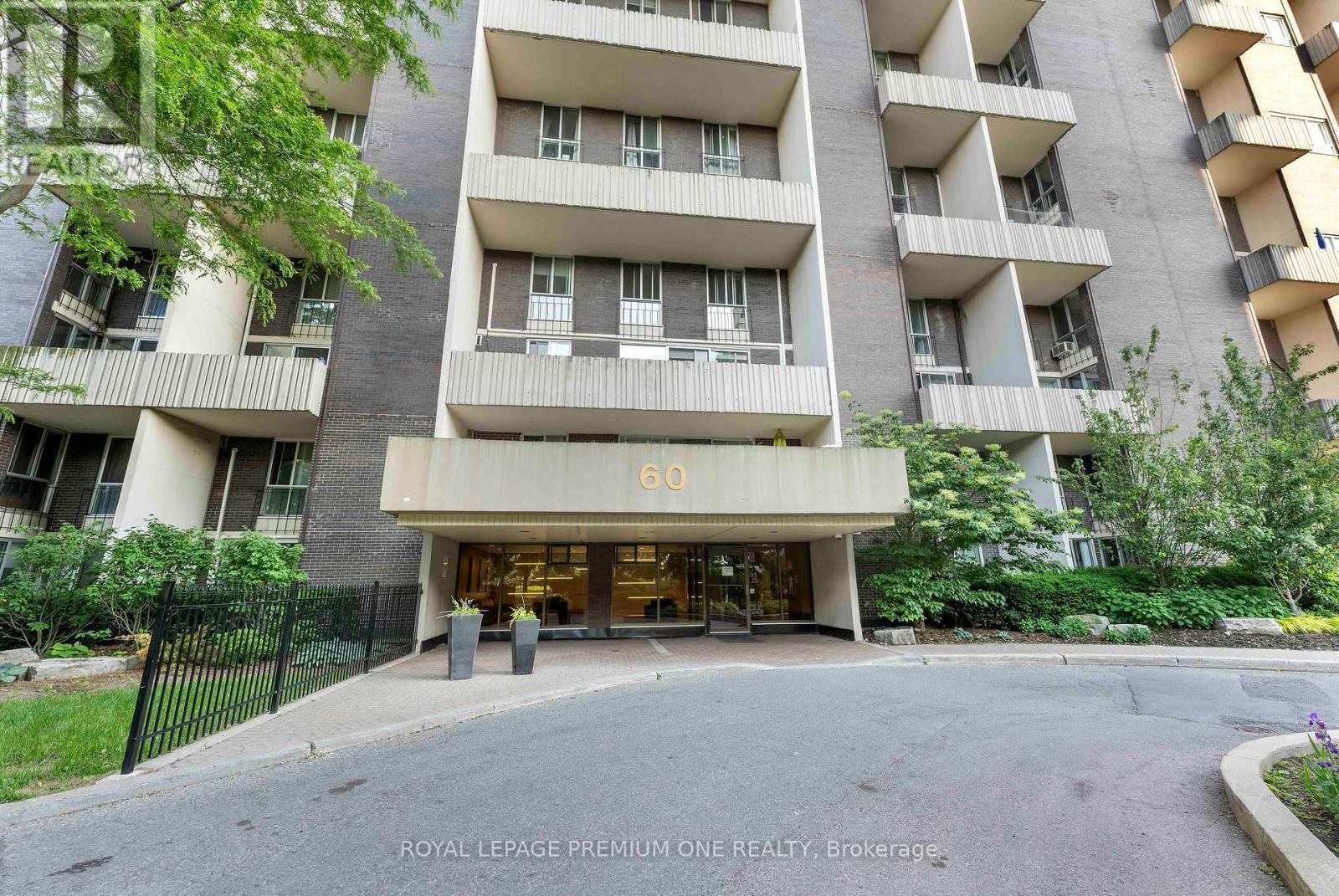 608 - 60 Southport Street, Toronto (High Park-Swansea), Ontario  M6S 3N4 - Photo 47 - W12391612