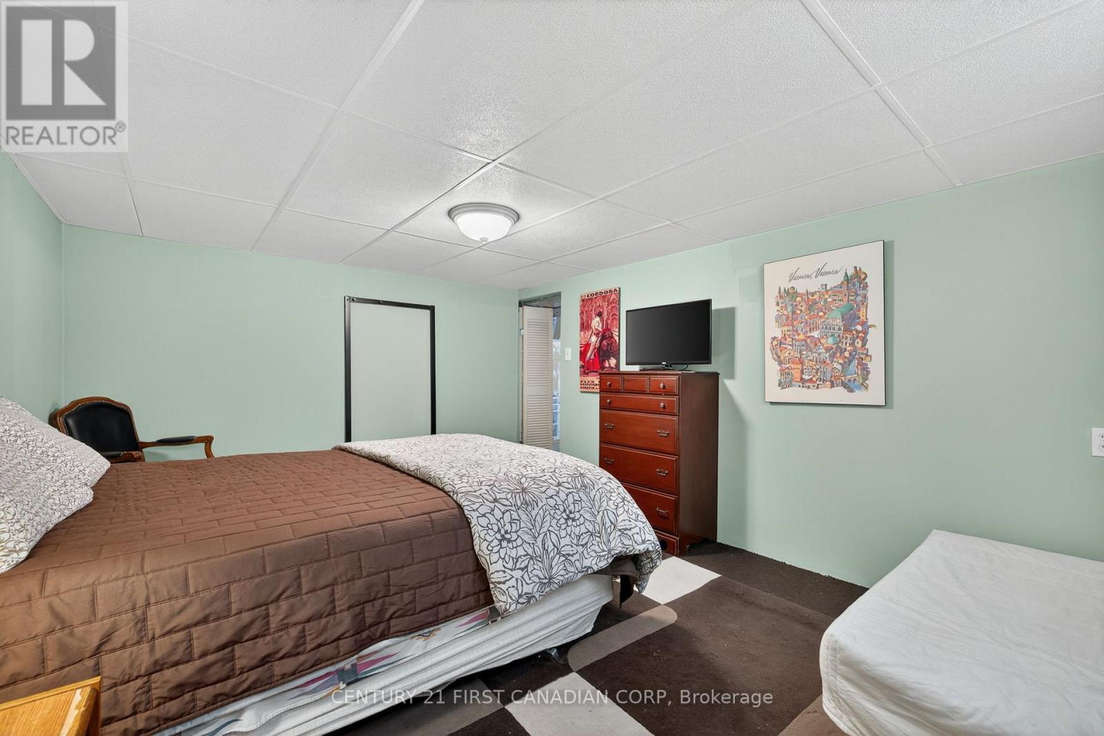 1432 Norman Place, London South, Ontario  N6K 2S7 - Photo 31 - X12378499