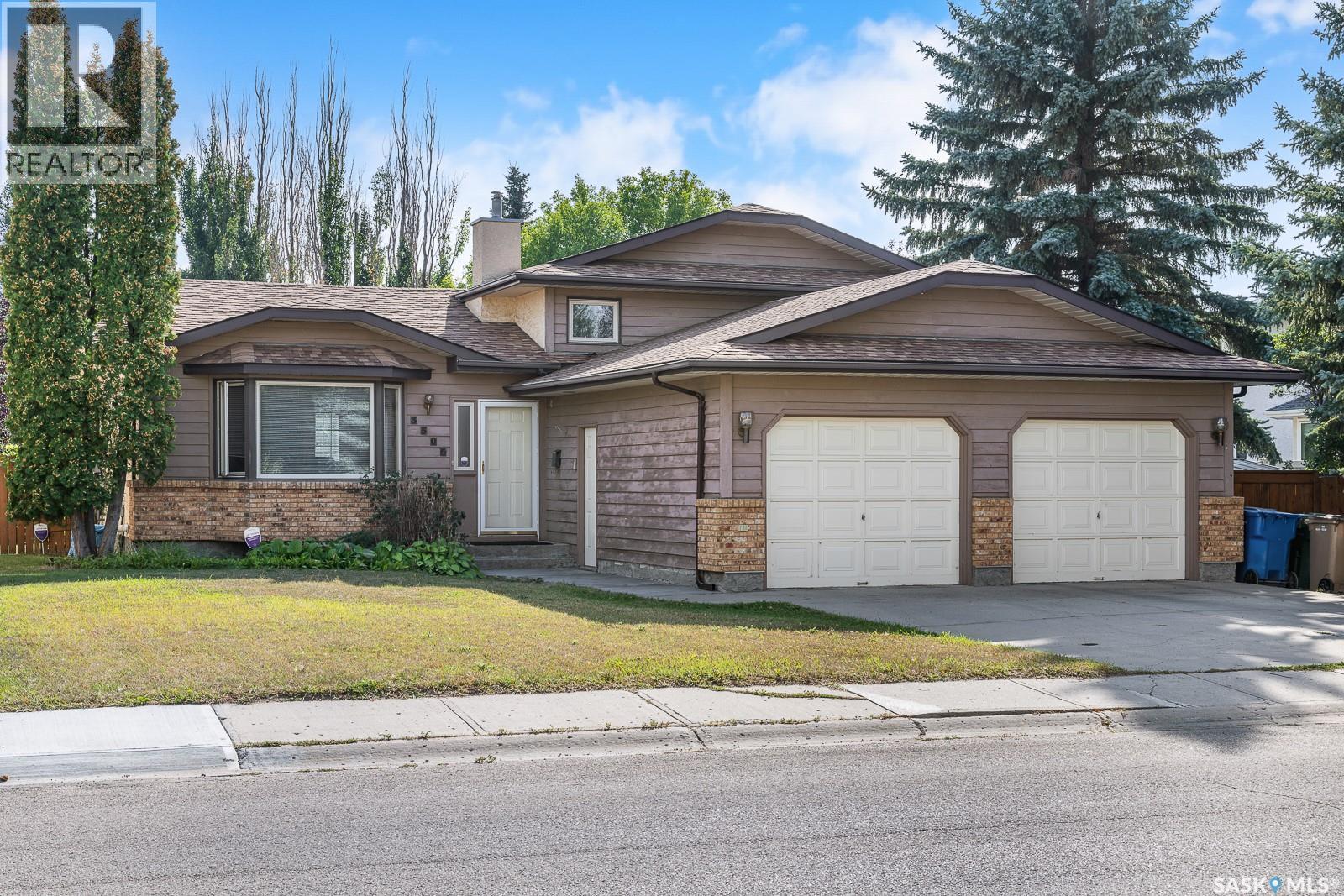 3506 EDINBURGH DRIVE, Regina, Saskatchewan