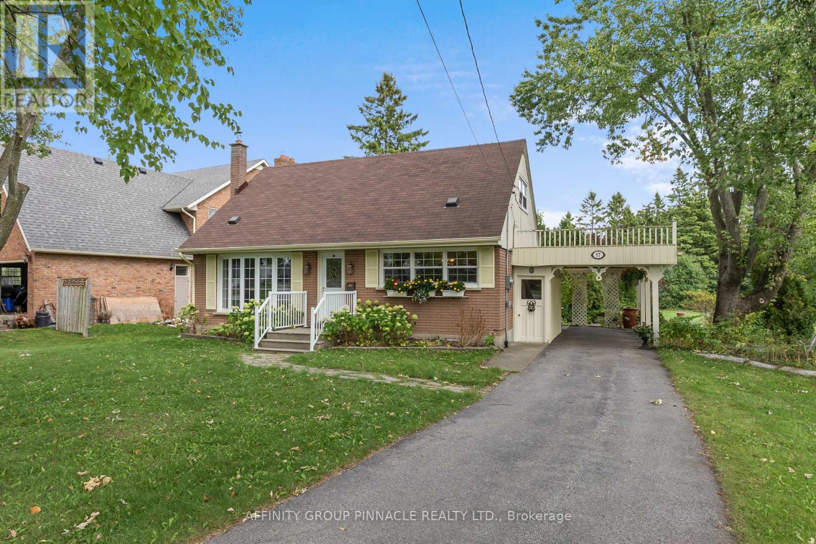 17 Richard Avenue, Kawartha Lakes, Ontario  K9V 5H4 - Photo 1 - X12399231