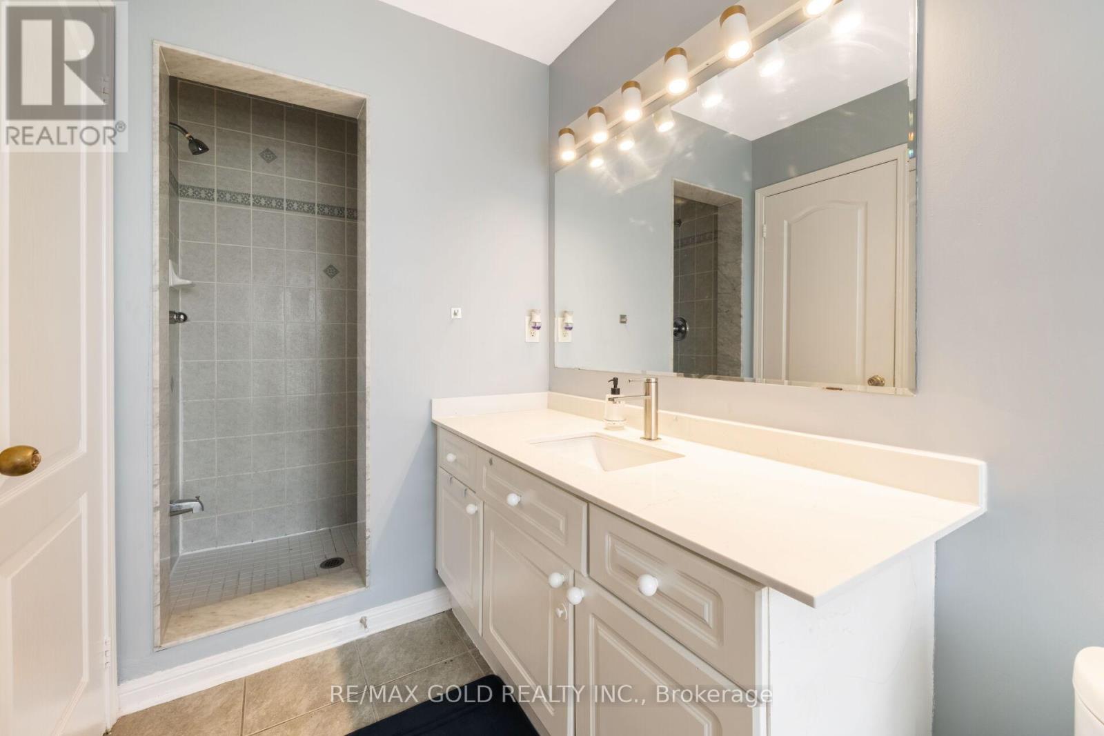 42 Murphy Road, Brampton, Ontario  L6S 0B1 - Photo 27 - W12395308