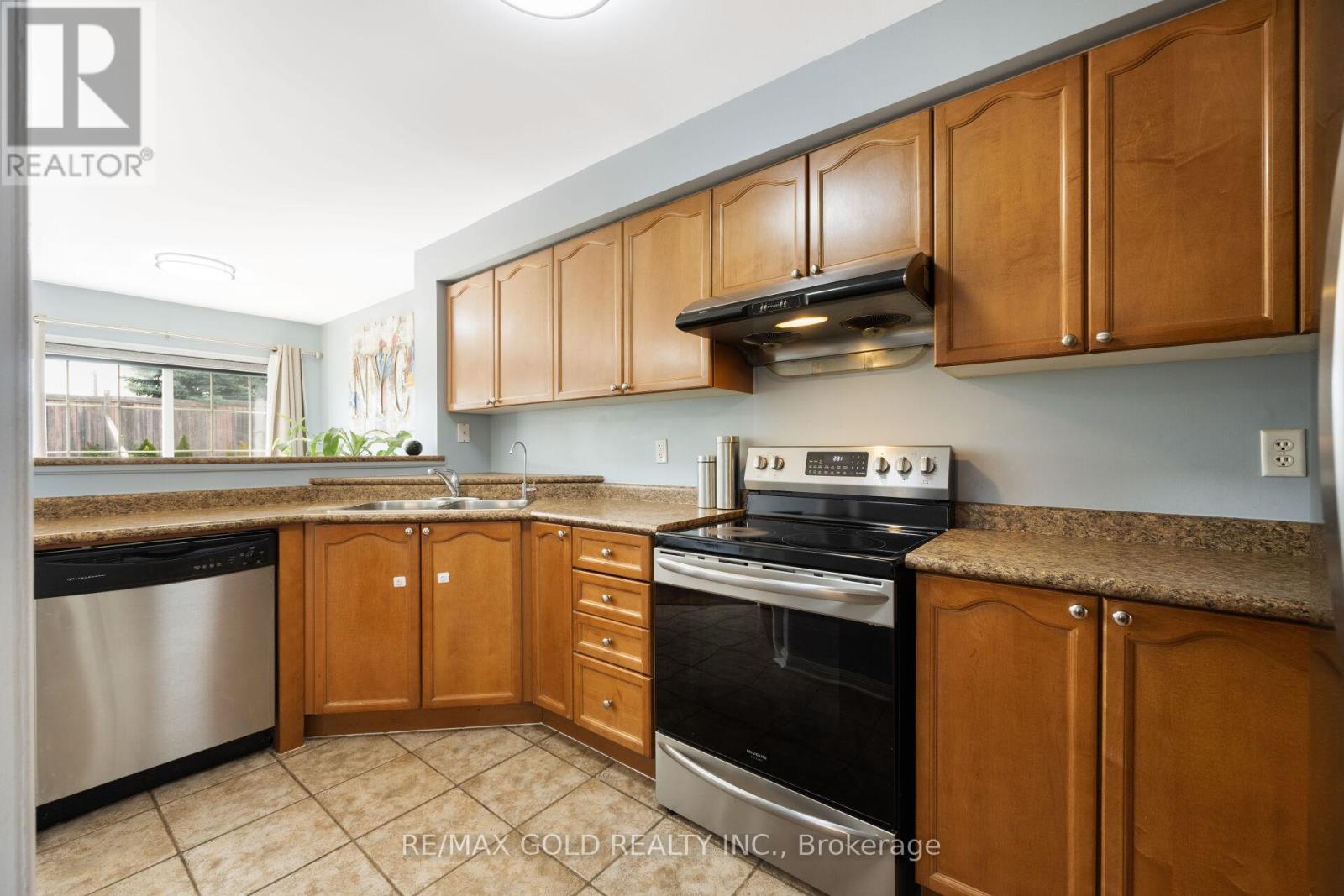 42 Murphy Road, Brampton, Ontario  L6S 0B1 - Photo 16 - W12395308