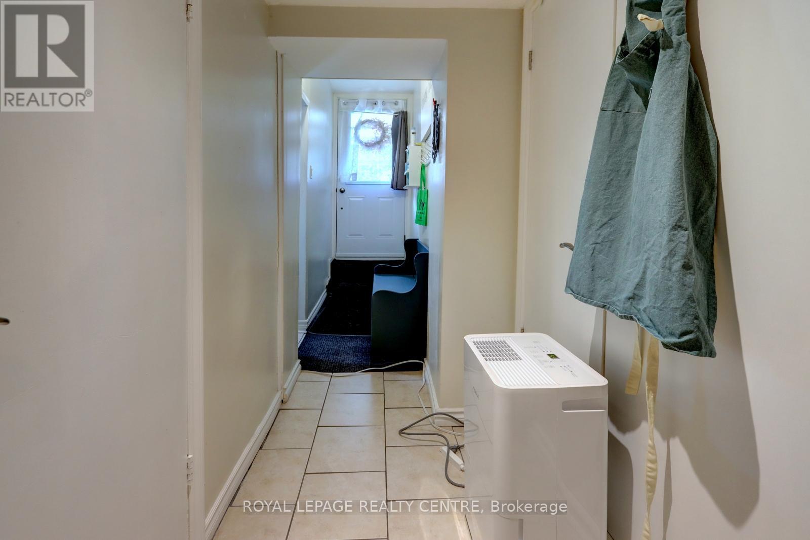 23 Wyndham Street, Toronto, Ontario  M6K 1R8 - Photo 30 - C12399244