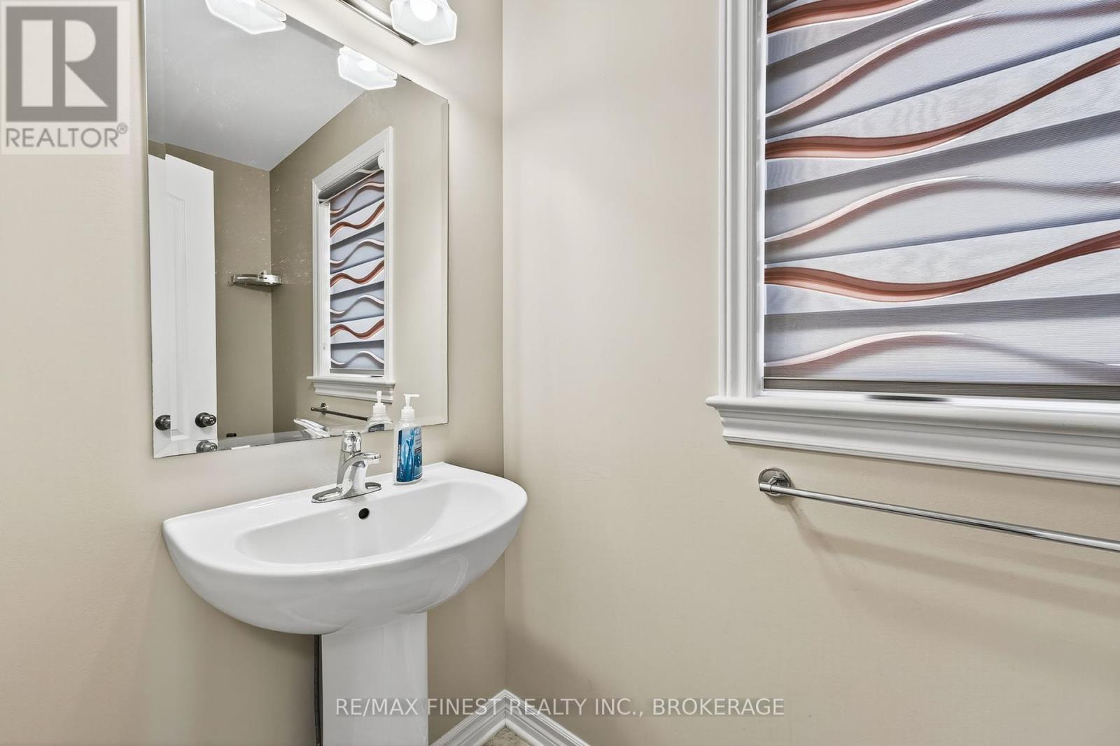 Property at 1257 WHEATHILL STREET image 5