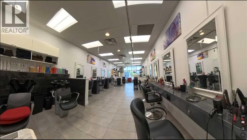 6, 6449 Crowchild Trail Sw, Calgary, Alberta  T3E 5R7 - Photo 5 - A2236875